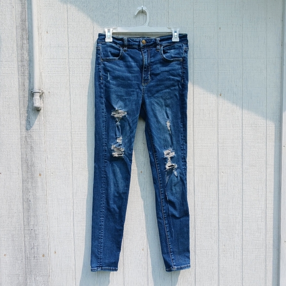American Eagle Outfitters Denim - American Eagle Jegging Women Size 8 Super Hi Rise Distressed Frayed Stretch